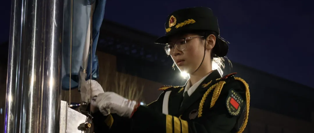 30场升旗,她在哈工大国护队蜕变!