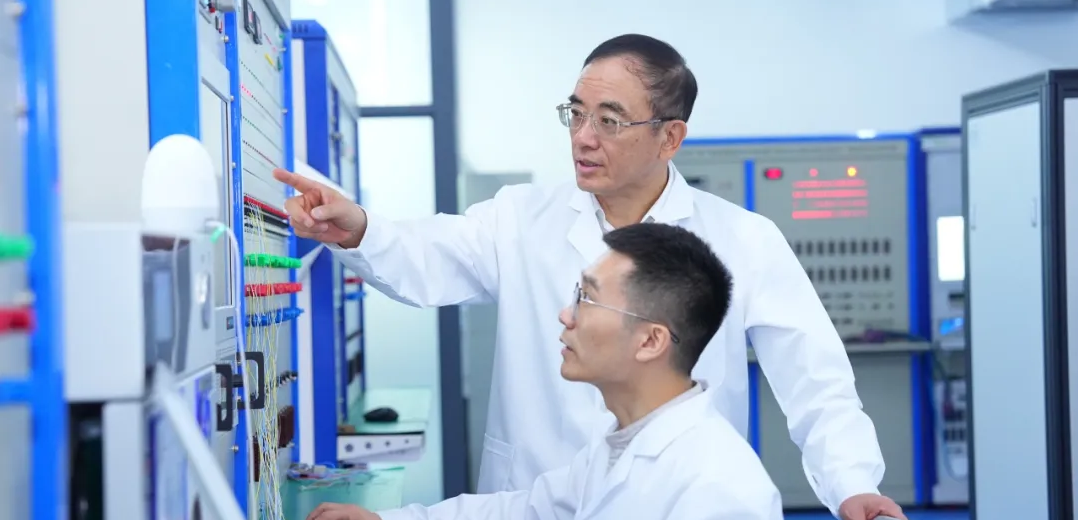 哈工大范儿!他为大国重器打造高可靠“神经元”
