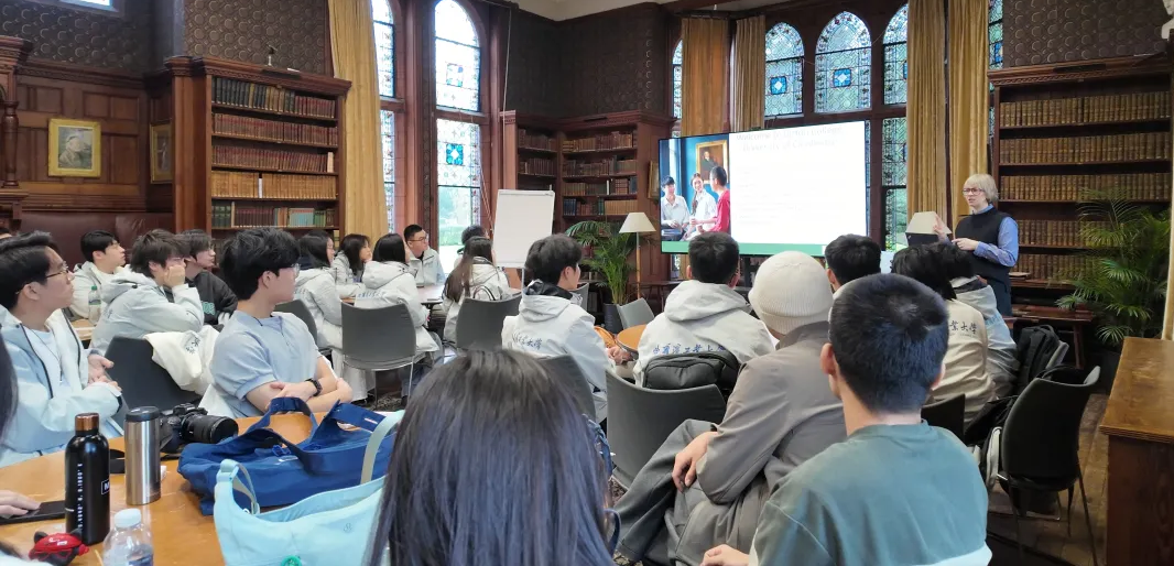 这个寒假,哈工大学子走进牛津、剑桥、联合国教科文组织……